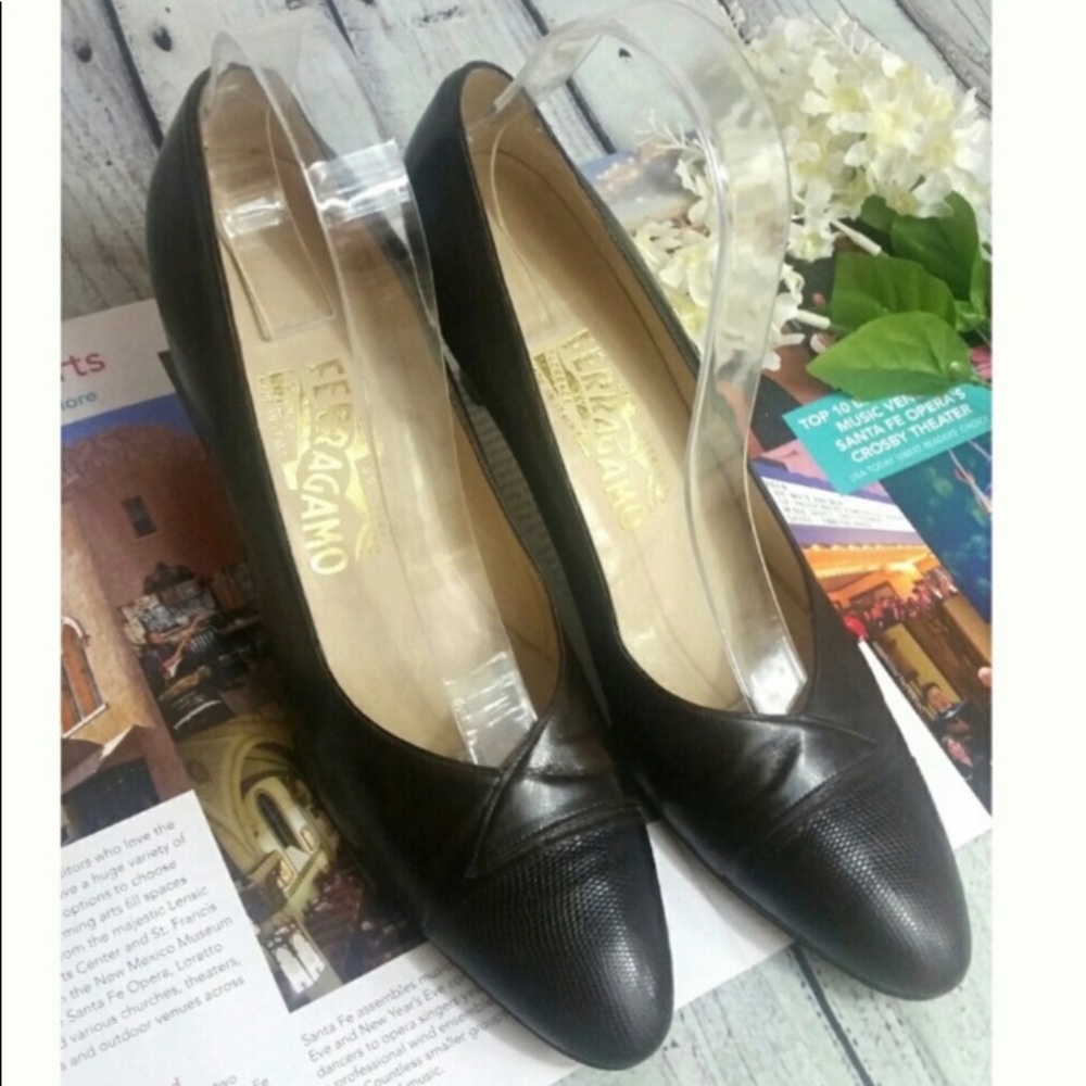 Authentic SALVATORE FERRAGAMO Brown leather pump kitten heels Lizard size 9 - Picture 2 of 10